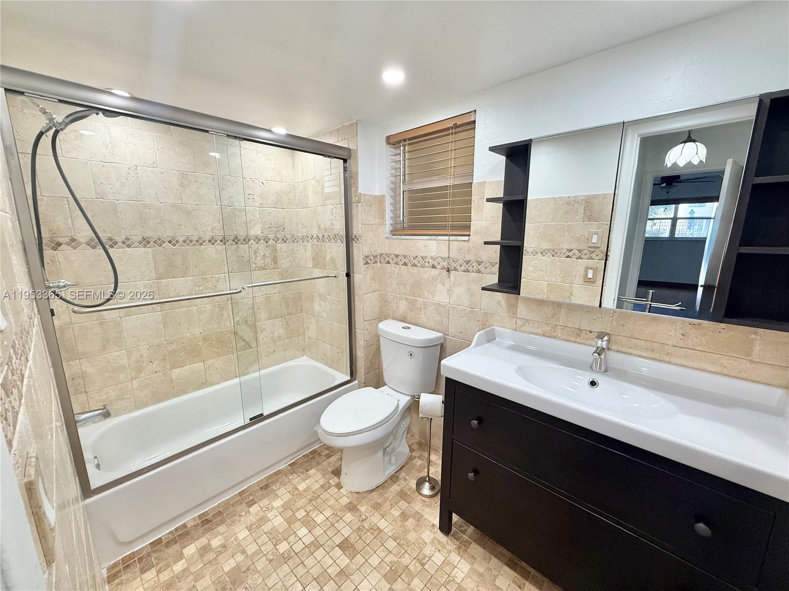 MEADOWBROOK CONDO APTS BL - Residential Lease