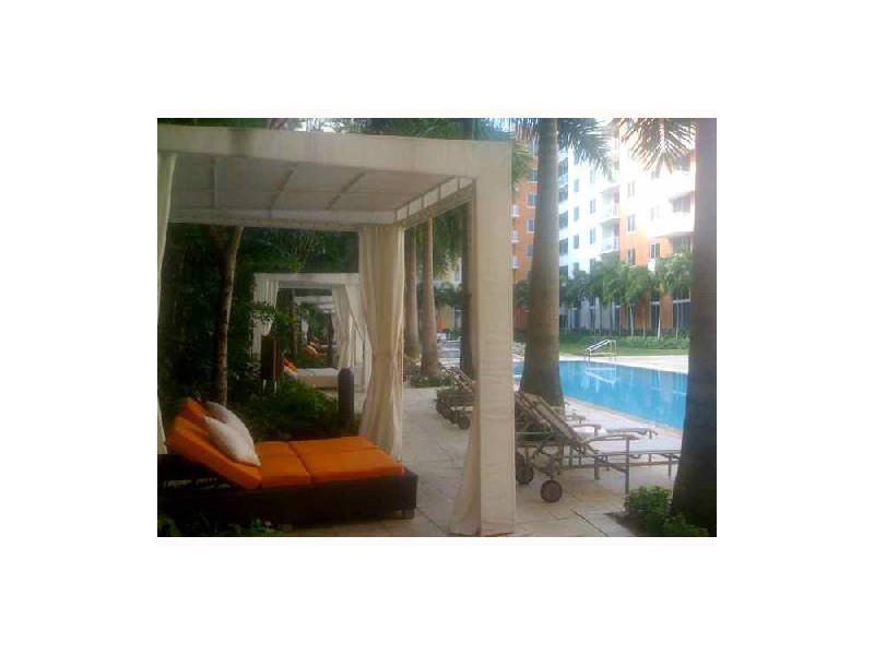 VENTURE AT AVENTURA WEST - Residential Lease