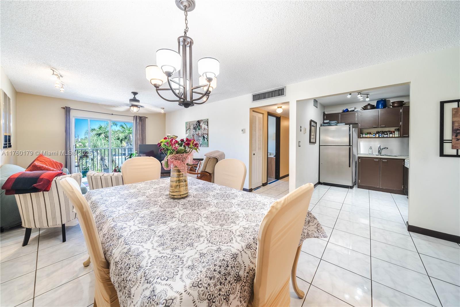 CASA BLANCA CONDO - Residential