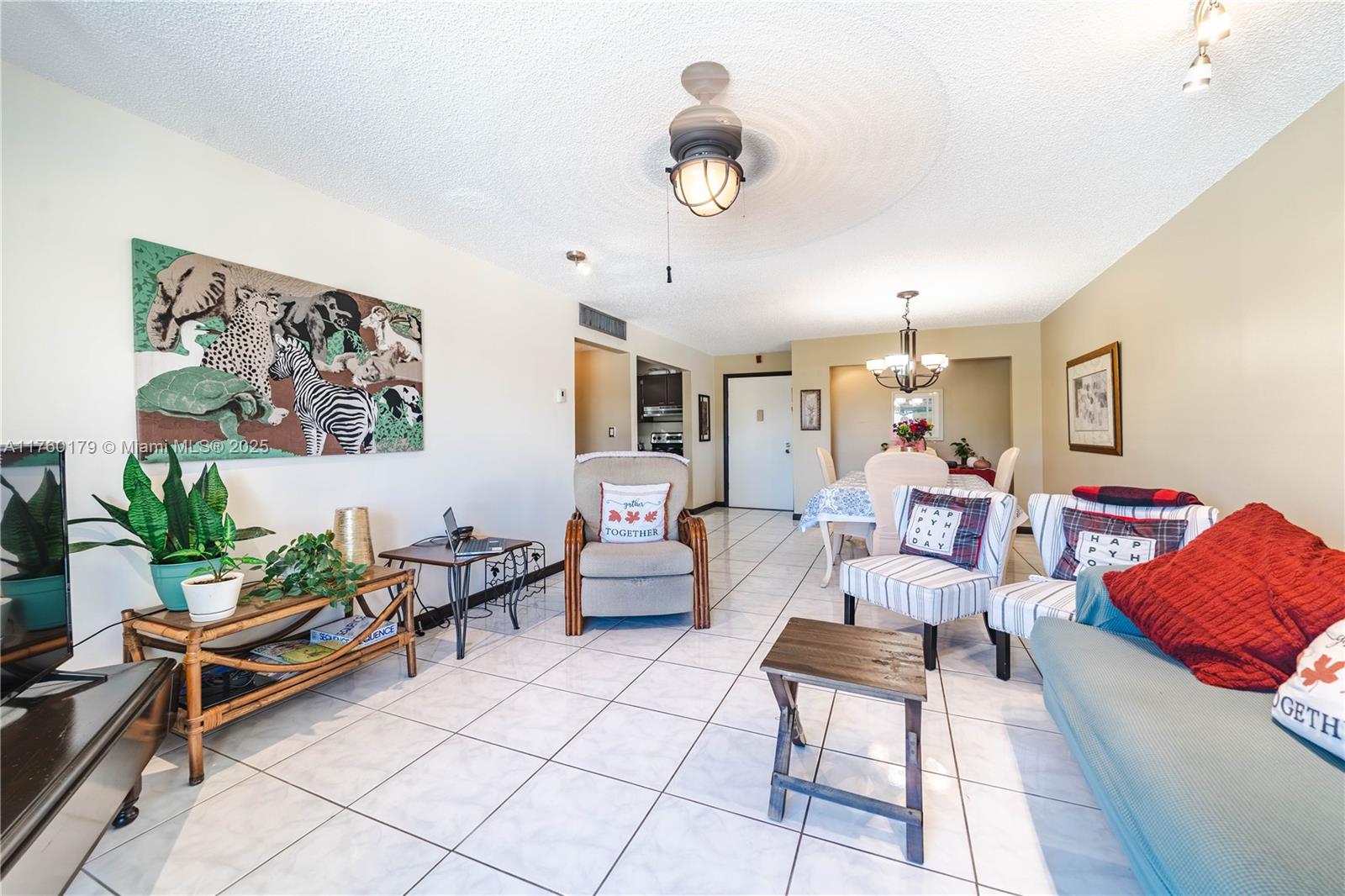 CASA BLANCA CONDO - Residential