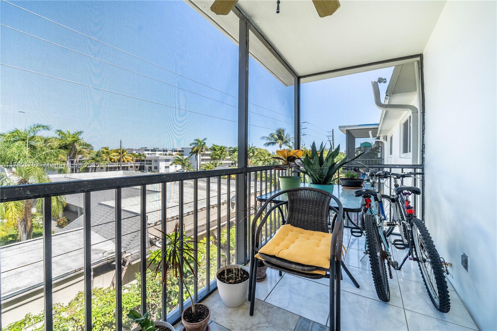 CASA BLANCA CONDO - Residential