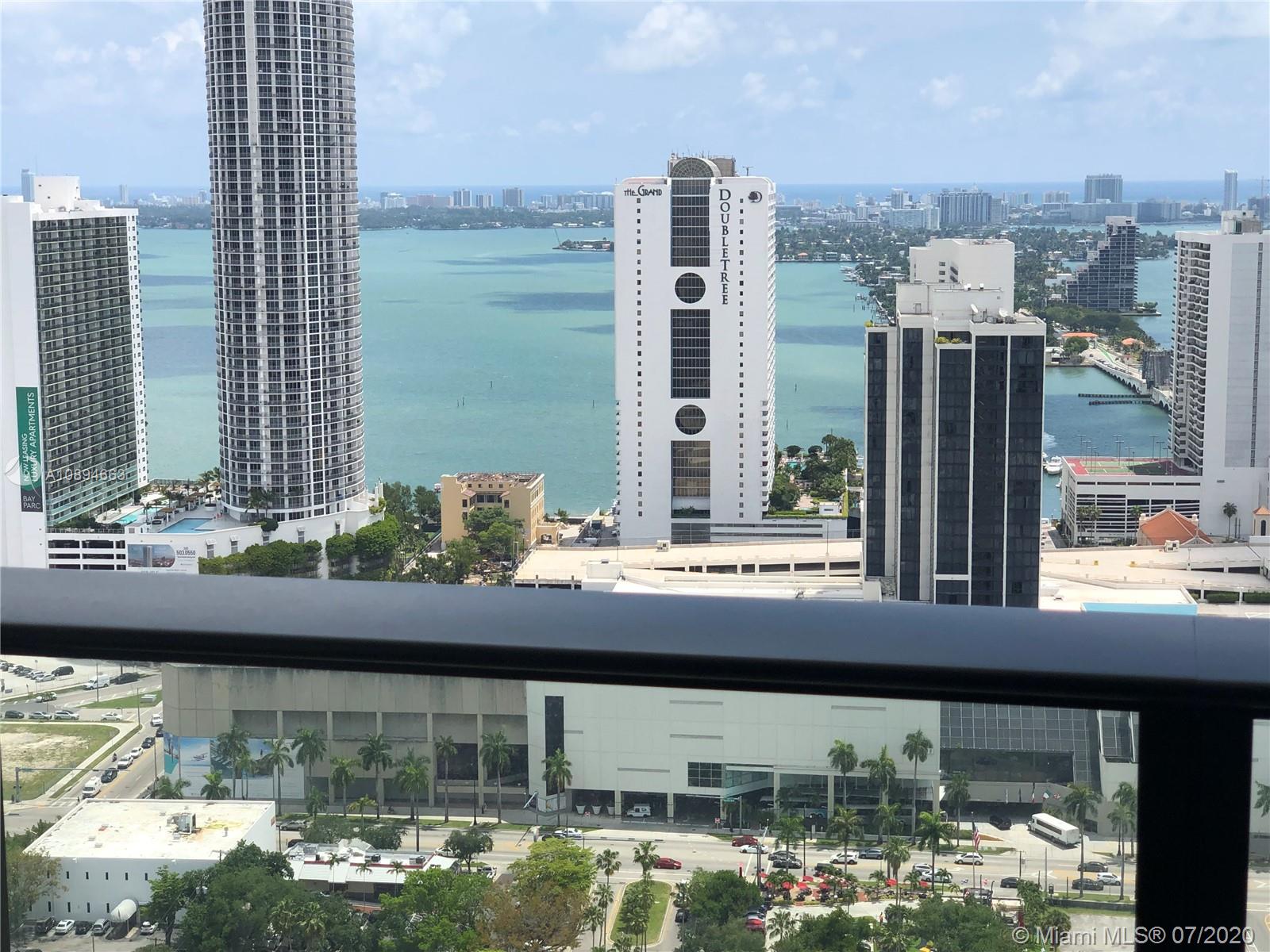 CANVAS CONDO - Residential Lease