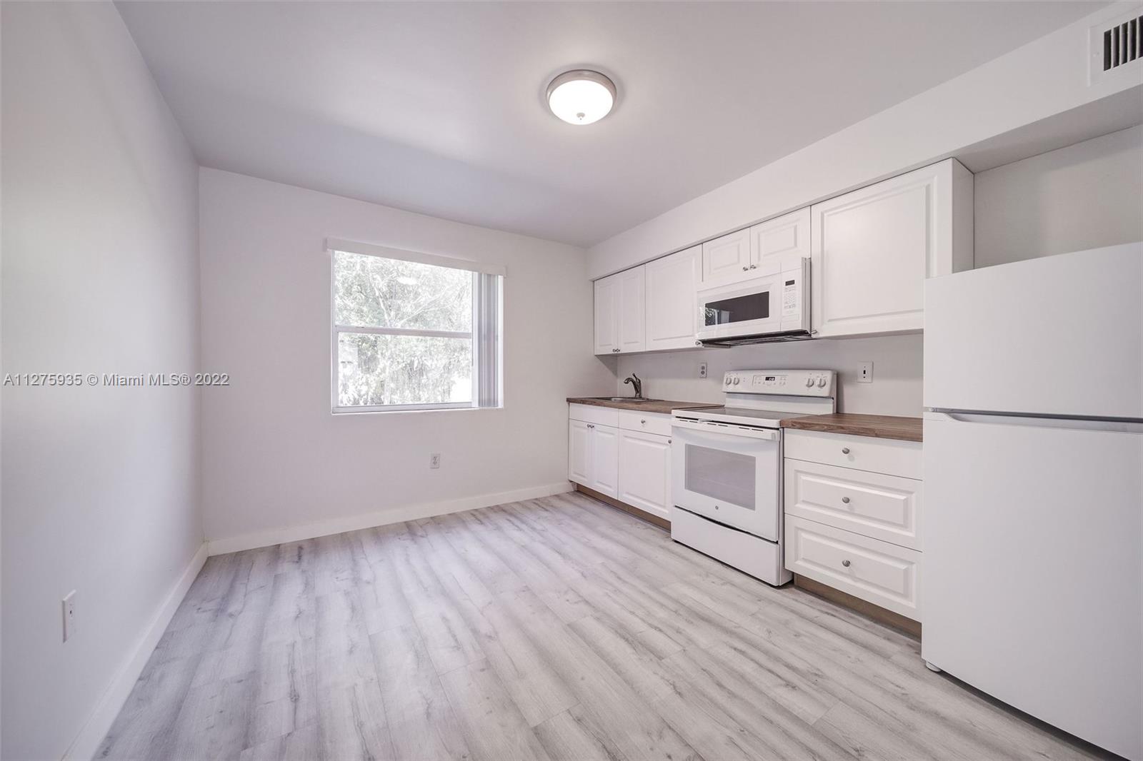 BISCAYNE GARDENS SEC A RE - Residential Lease