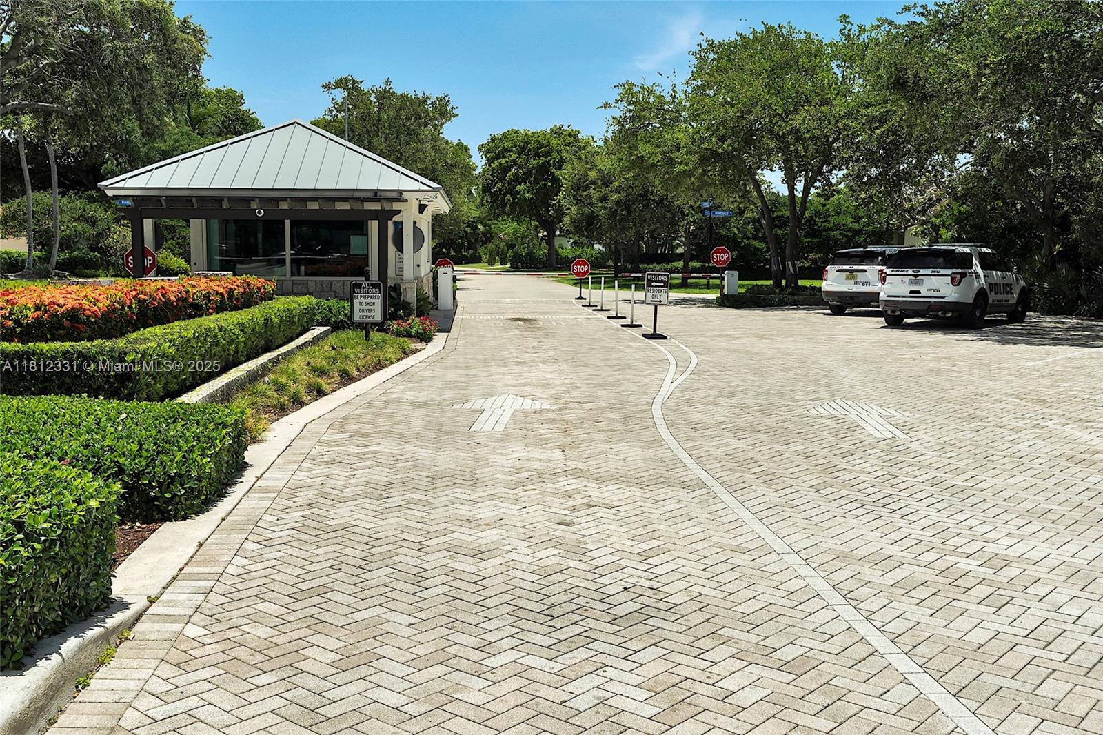 9 Gatehouse Rd, Sea Ranch Lakes, FL, 33308/$2,900,000 2 9 Gatehouse Rd