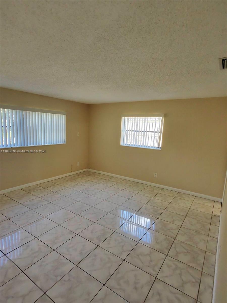 FORWARD SUB NO 1 - Residential Lease