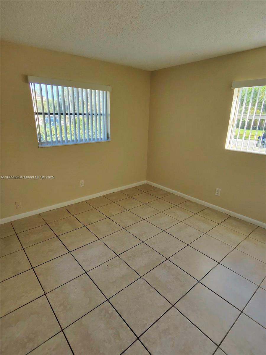 FORWARD SUB NO 1 - Residential Lease