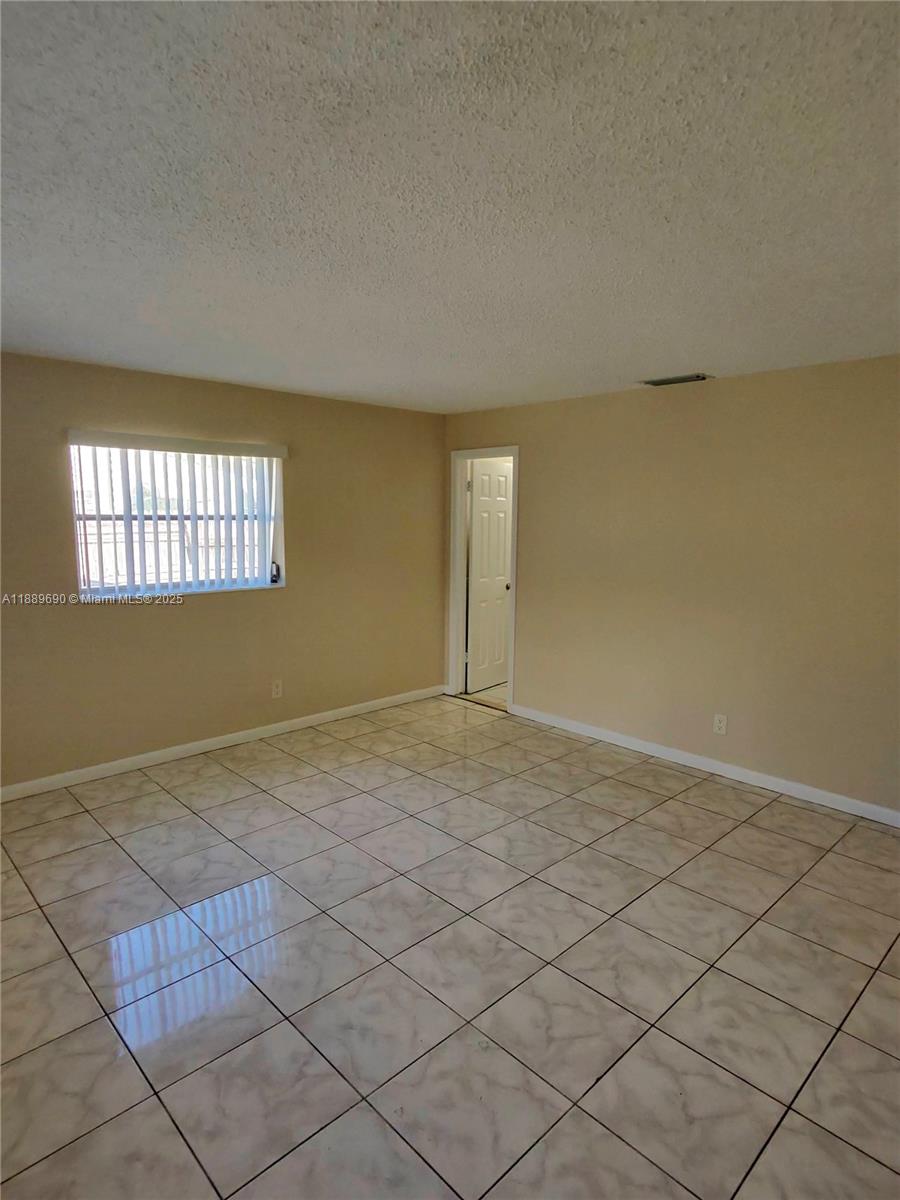 FORWARD SUB NO 1 - Residential Lease