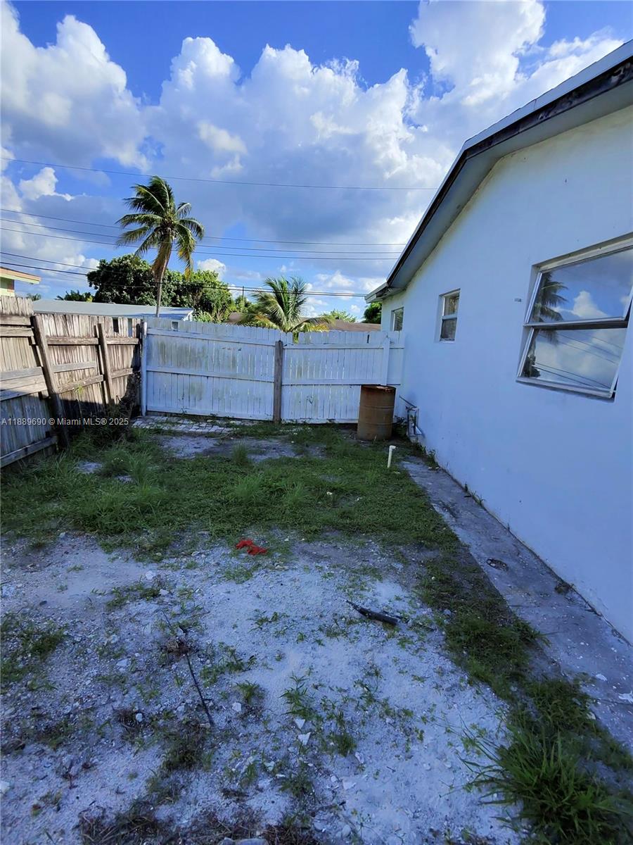 FORWARD SUB NO 1 - Residential Lease