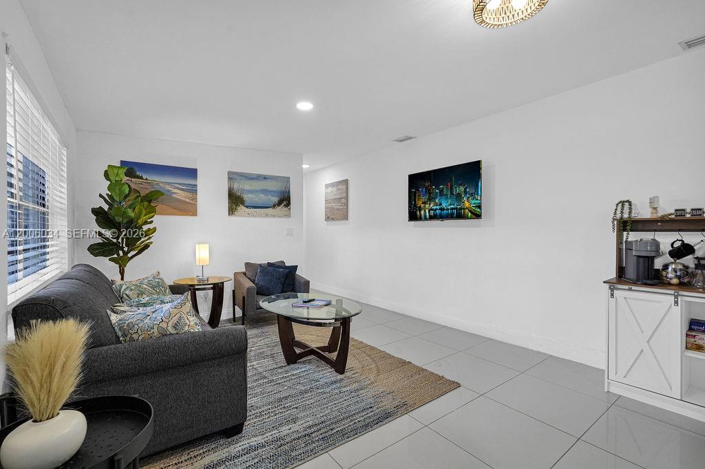 PRINCETONIAN SUB SEC 1 - Residential Lease