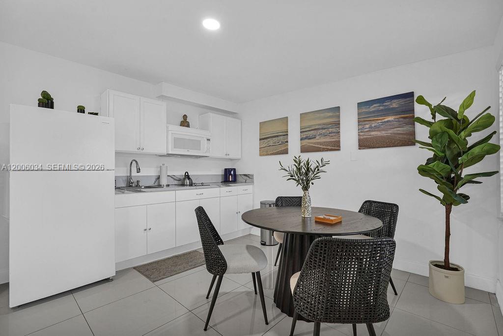 PRINCETONIAN SUB SEC 1 - Residential Lease