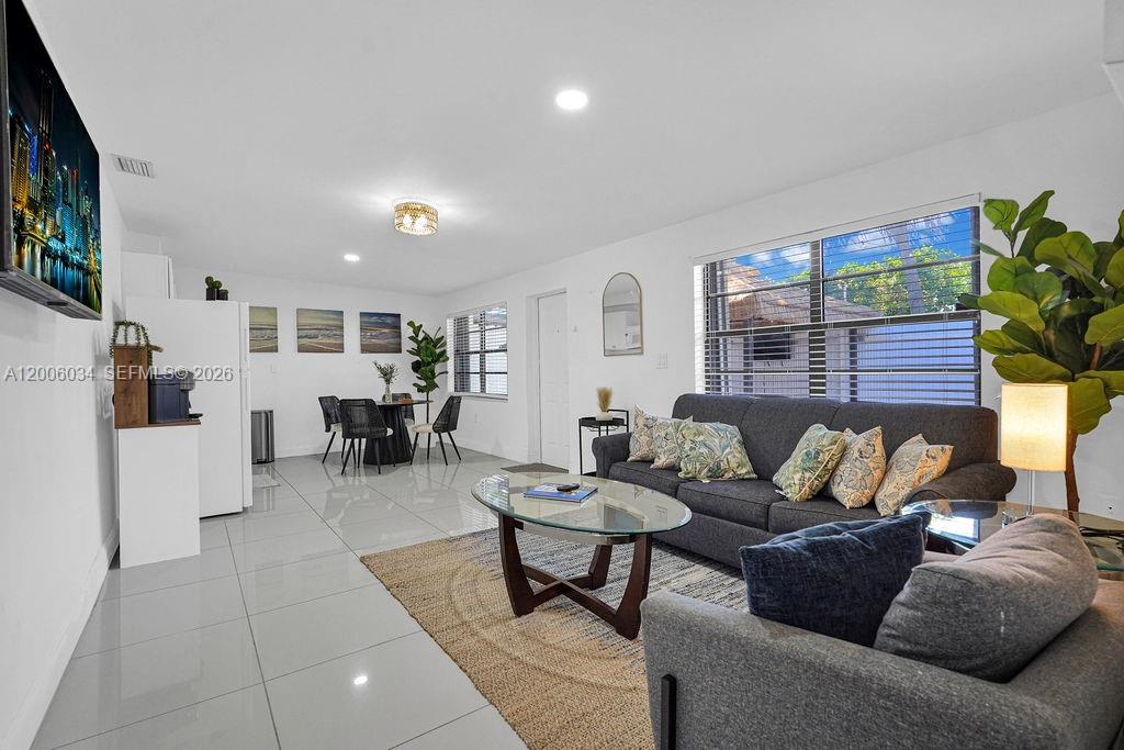 PRINCETONIAN SUB SEC 1 - Residential Lease