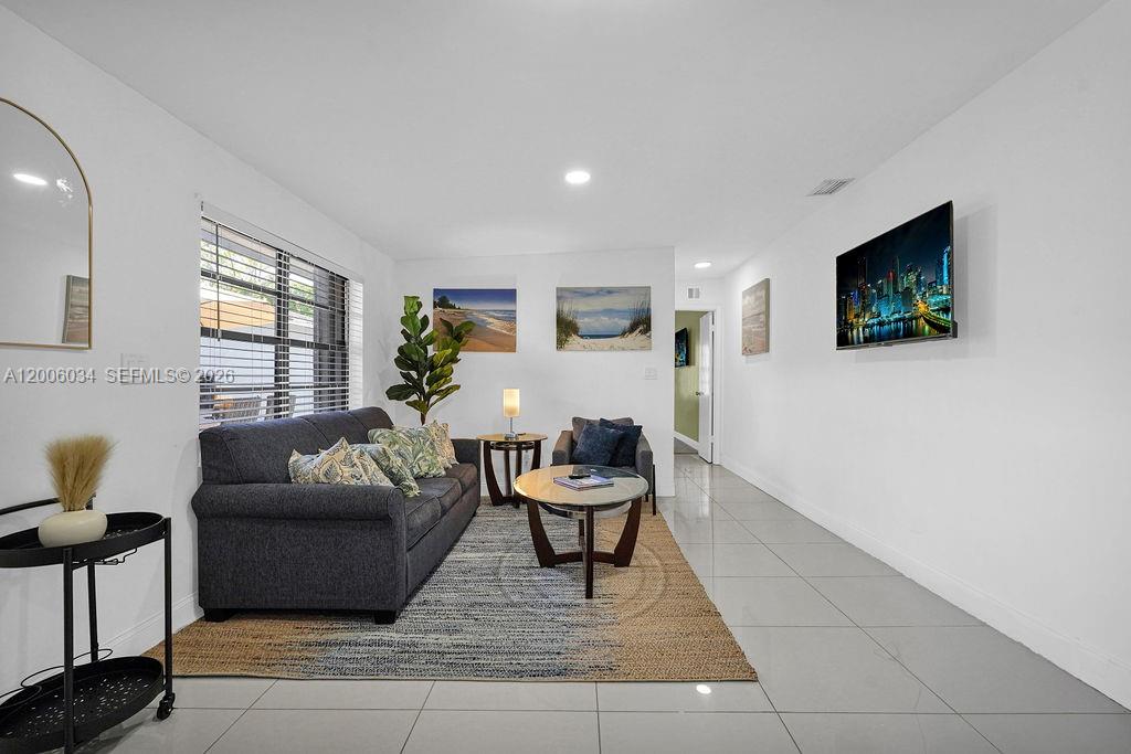 PRINCETONIAN SUB SEC 1 - Residential Lease