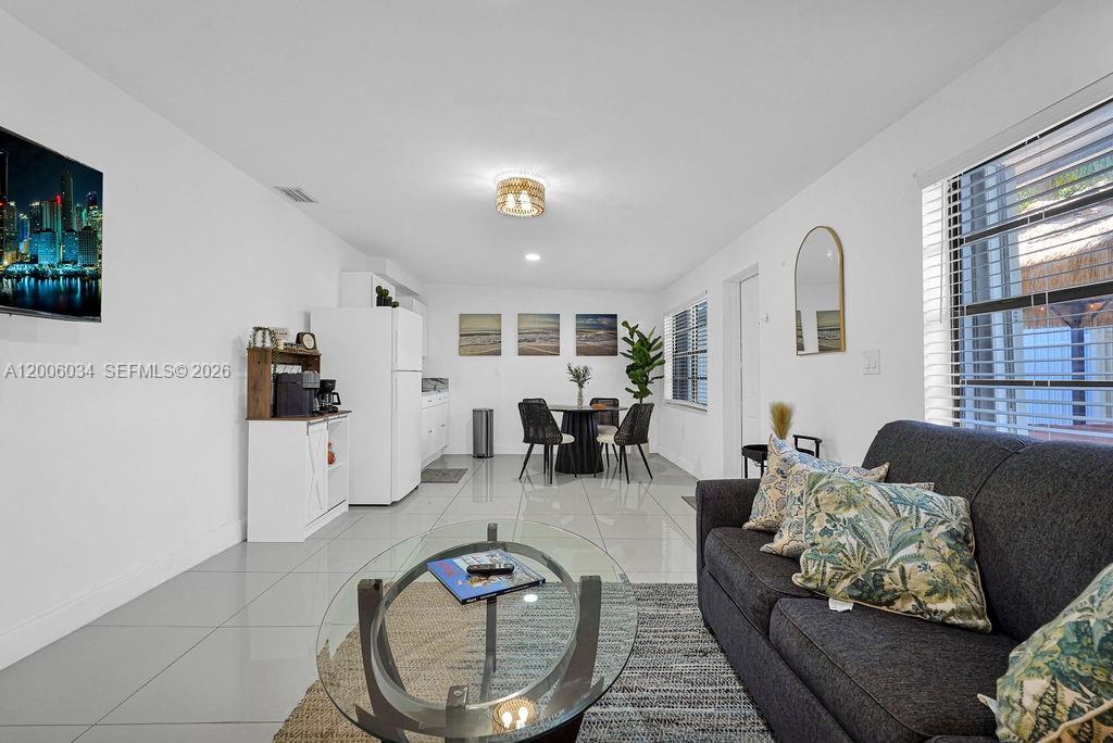 PRINCETONIAN SUB SEC 1 - Residential Lease