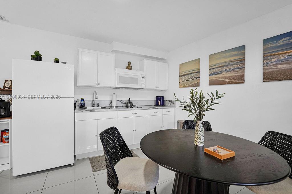 PRINCETONIAN SUB SEC 1 - Residential Lease