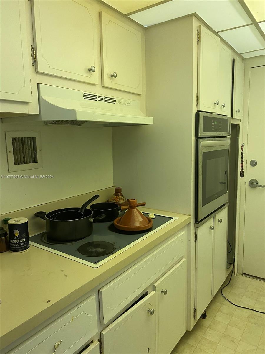 MIRADOR 1200 CONDO - Residential