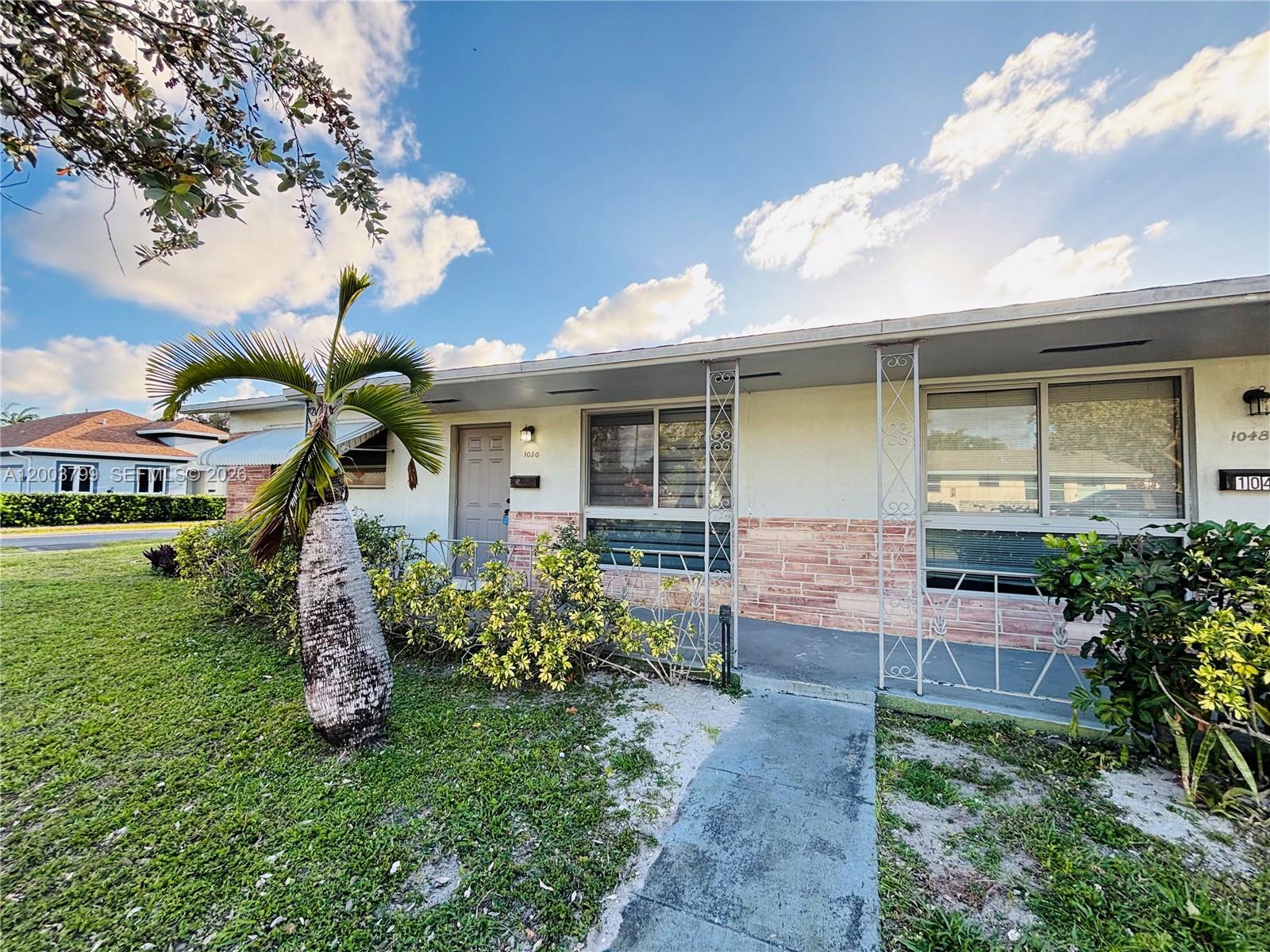 NORTH HOLLYWOOD - Residential Lease