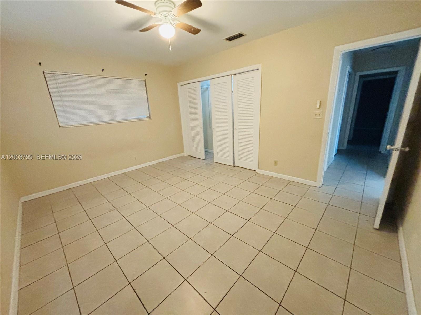 NORTH HOLLYWOOD - Residential Lease