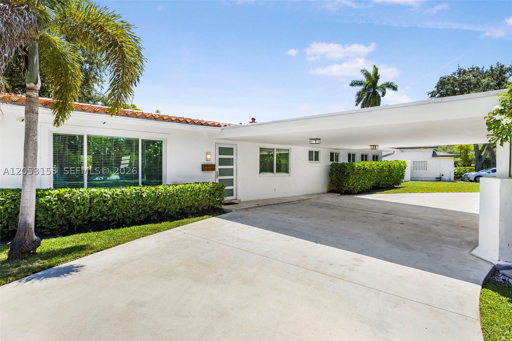 11121 Griffing Blvd