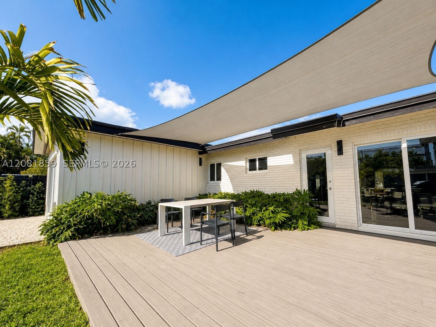 View photos, virtual tours, details... 1720 SW 23rd Ave