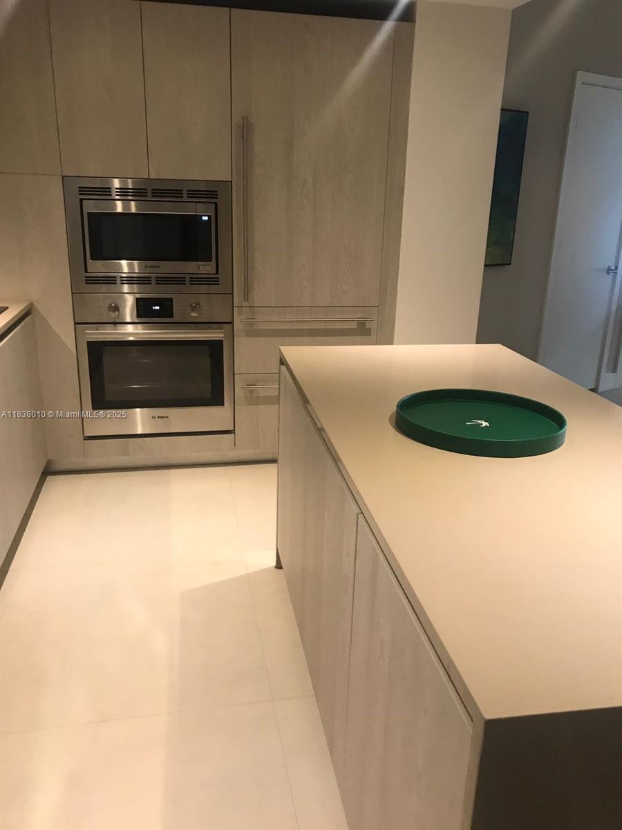 4111 SOUTH OCEAN DRIVE CO - Residential