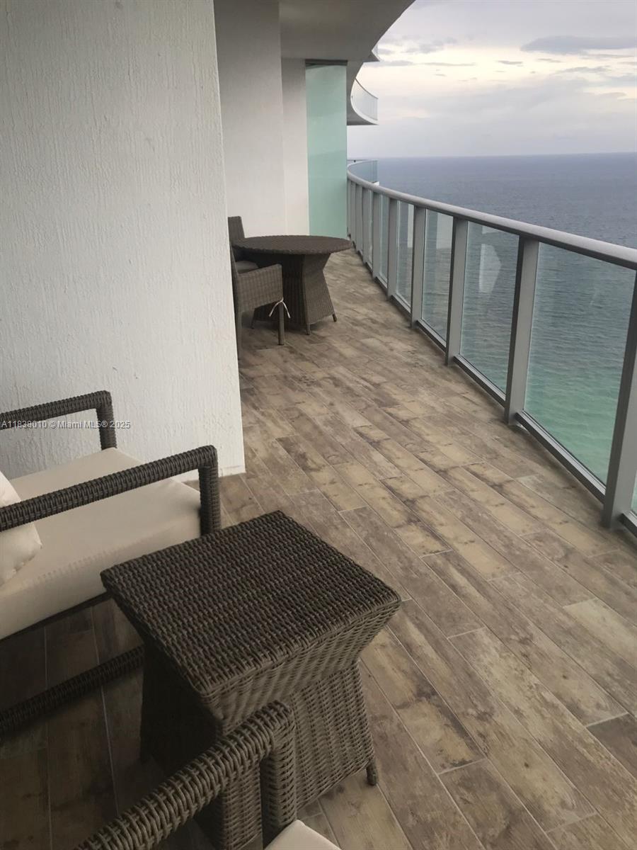 4111 SOUTH OCEAN DRIVE CO - Residential
