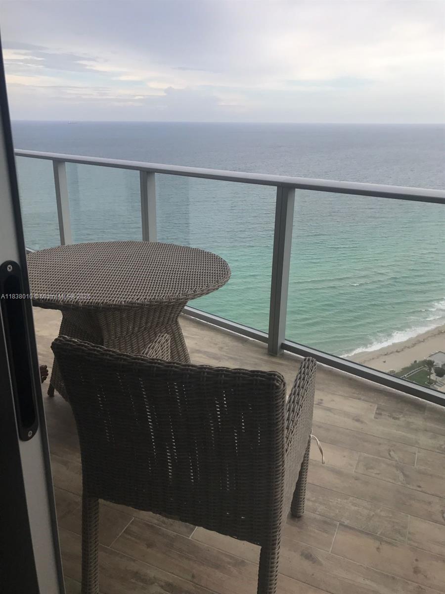 4111 SOUTH OCEAN DRIVE CO - Residential