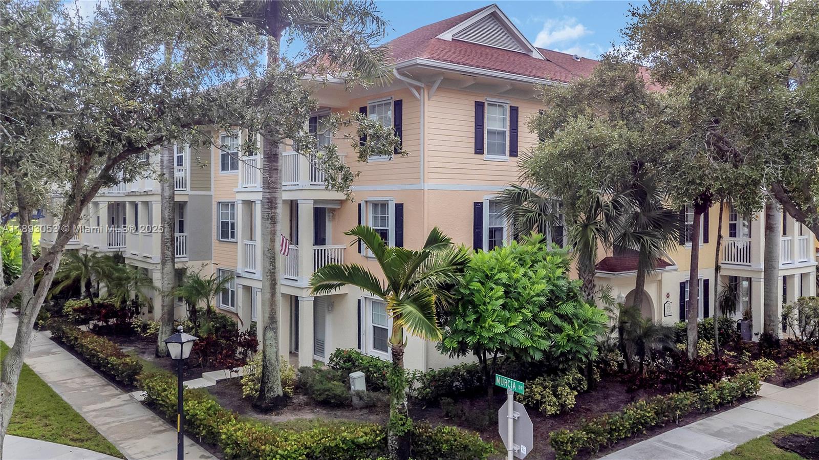 SOMERSET AT ABACOA CONDO - Residential
