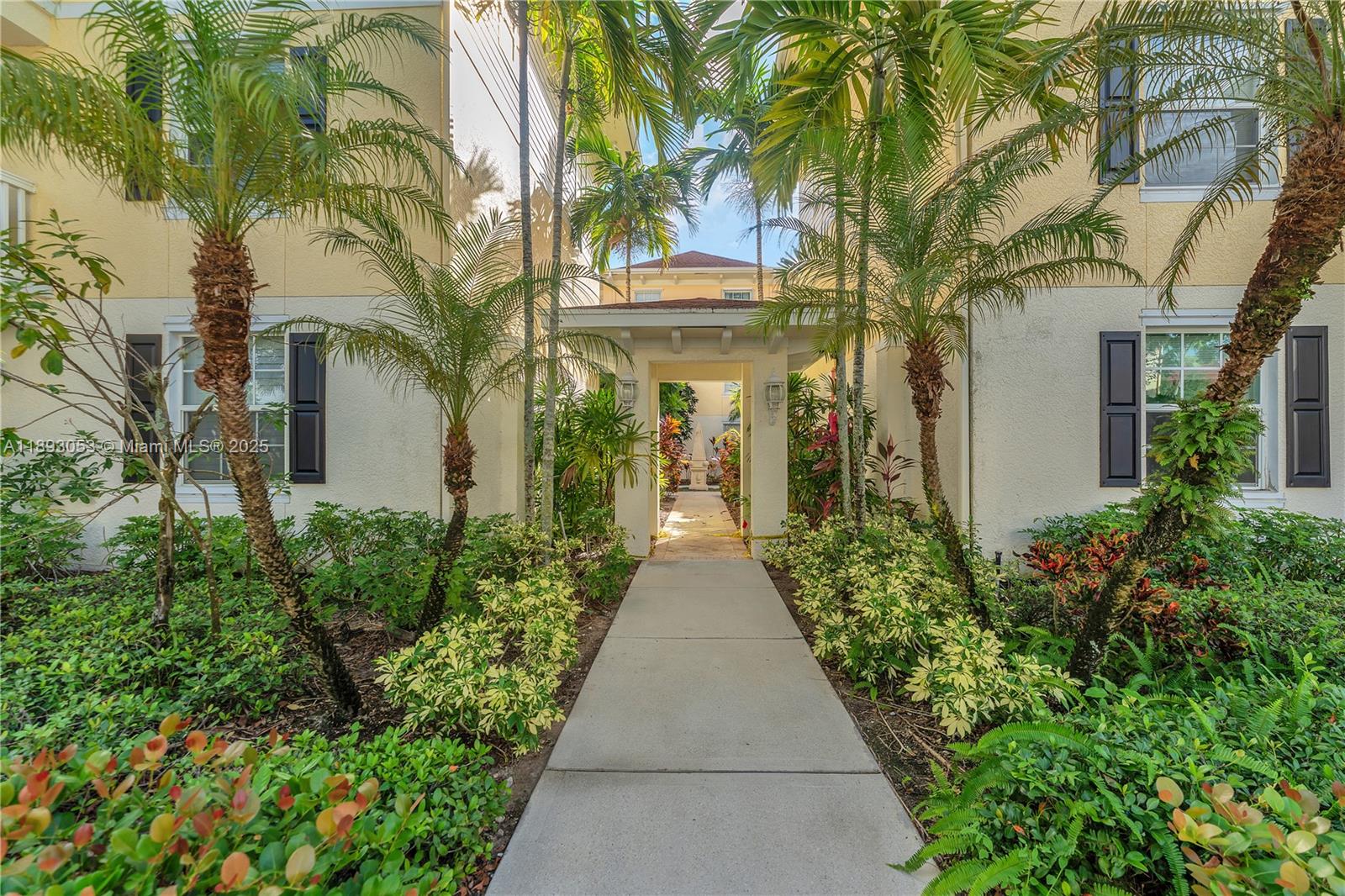 SOMERSET AT ABACOA CONDO - Residential