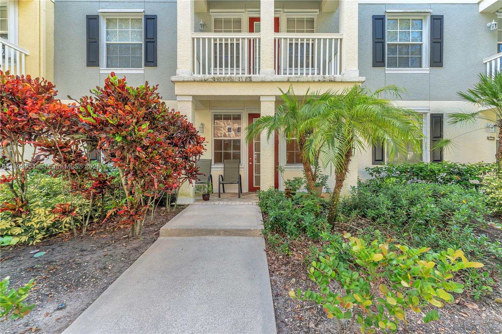 SOMERSET AT ABACOA CONDO - Residential