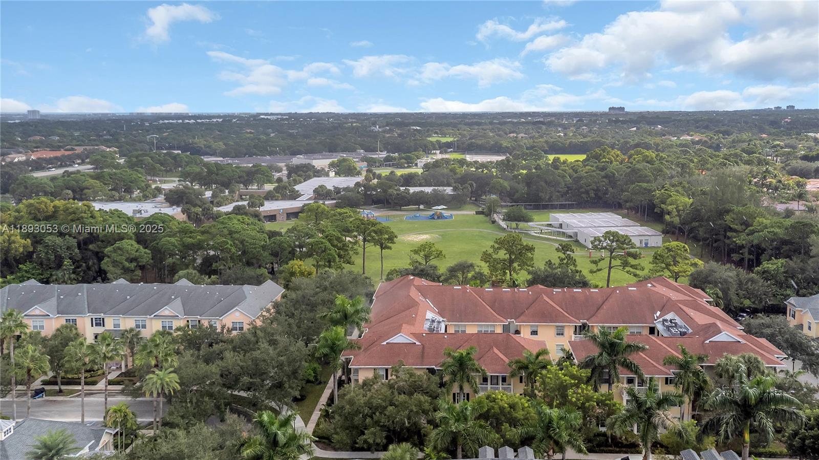 SOMERSET AT ABACOA CONDO - Residential