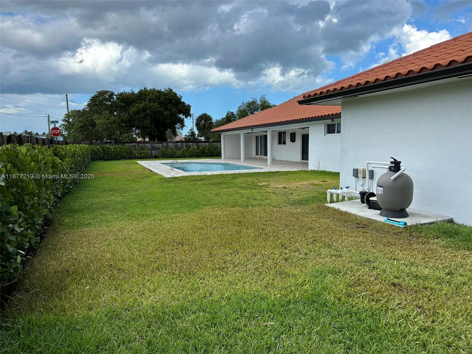 LAKESHORE SEC FOUR - Residential Lease