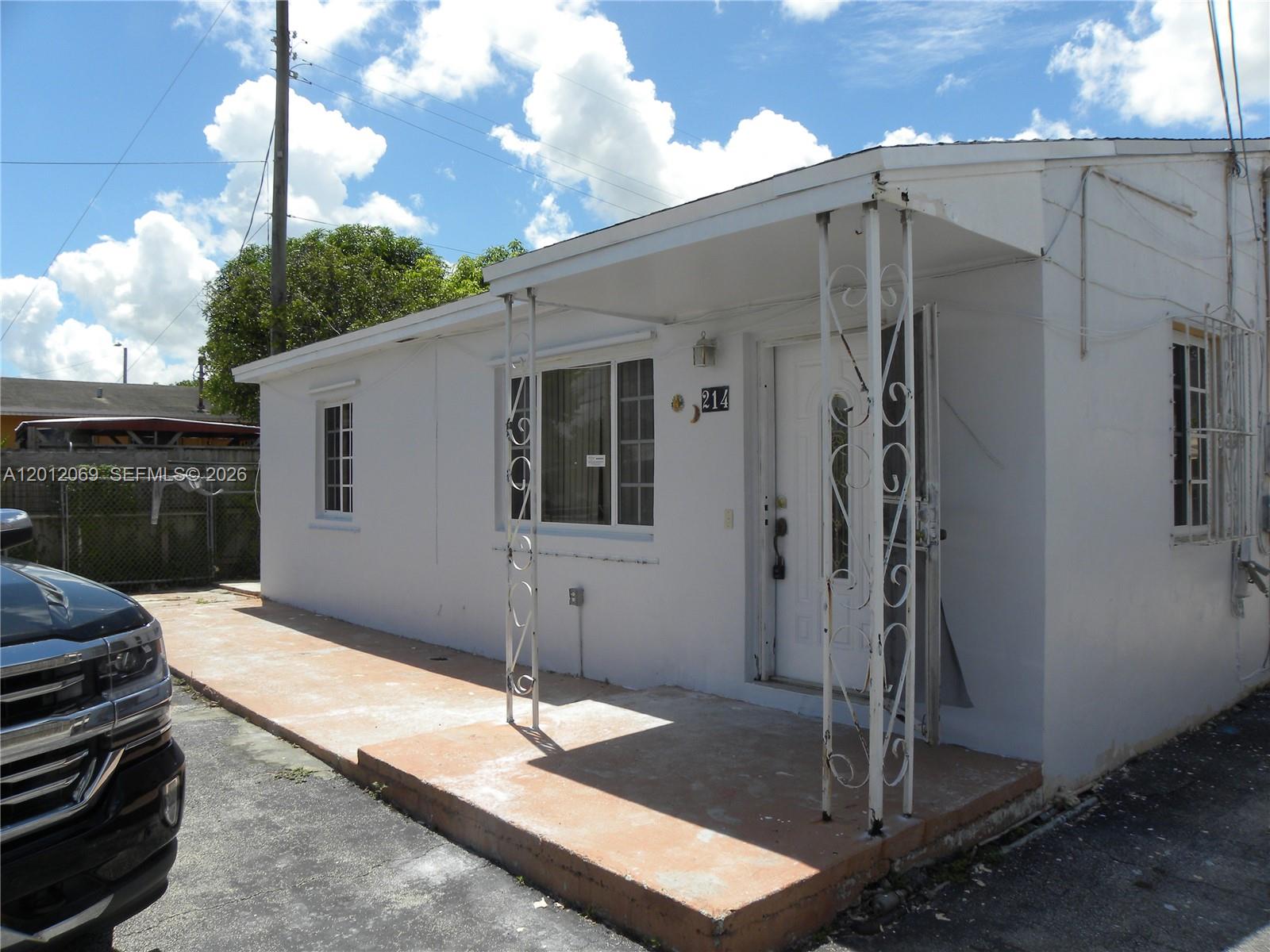 214 NW 49th Ave Front