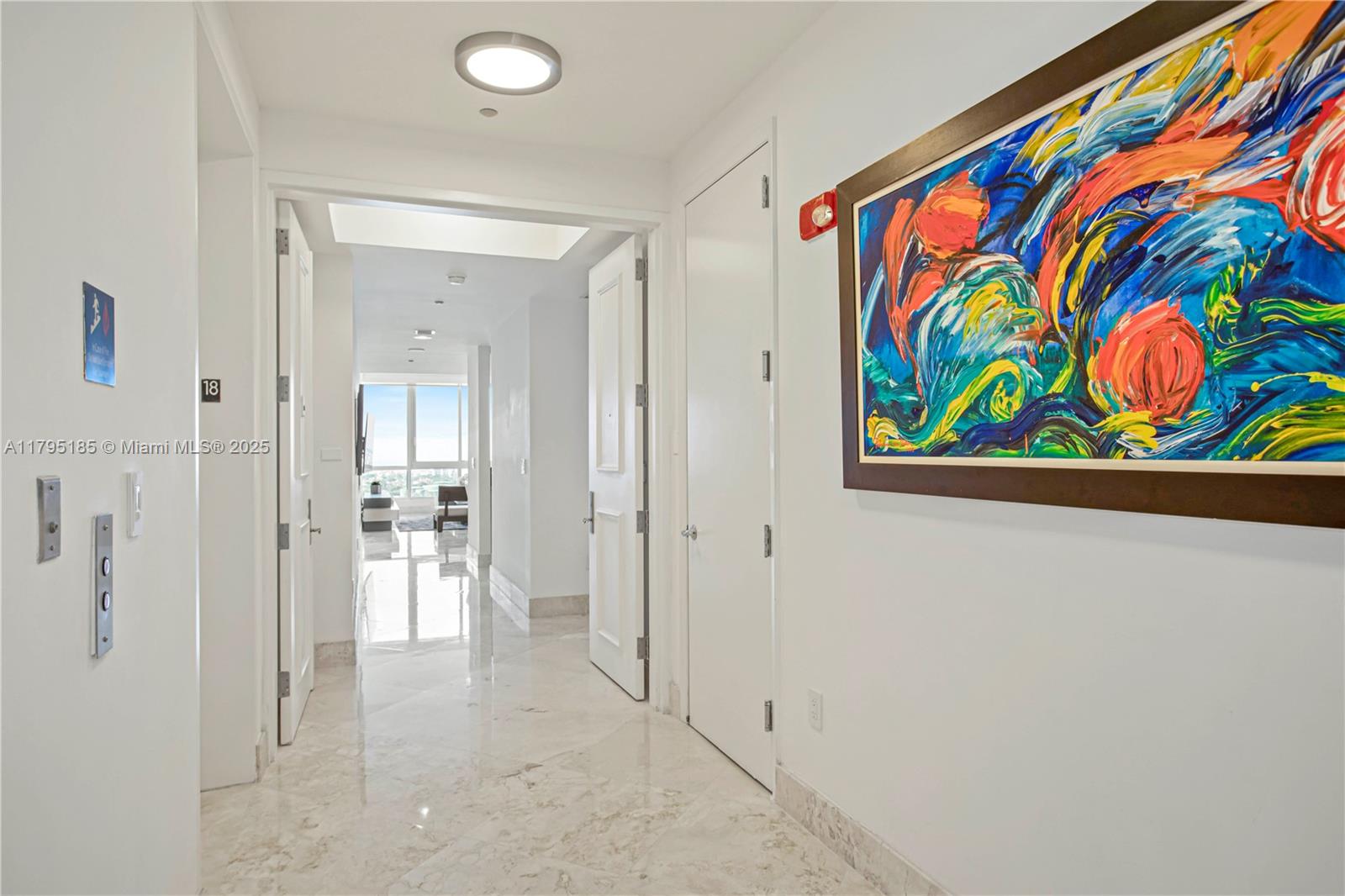 CONTINUUM ON SOUTH BEACH - Residential