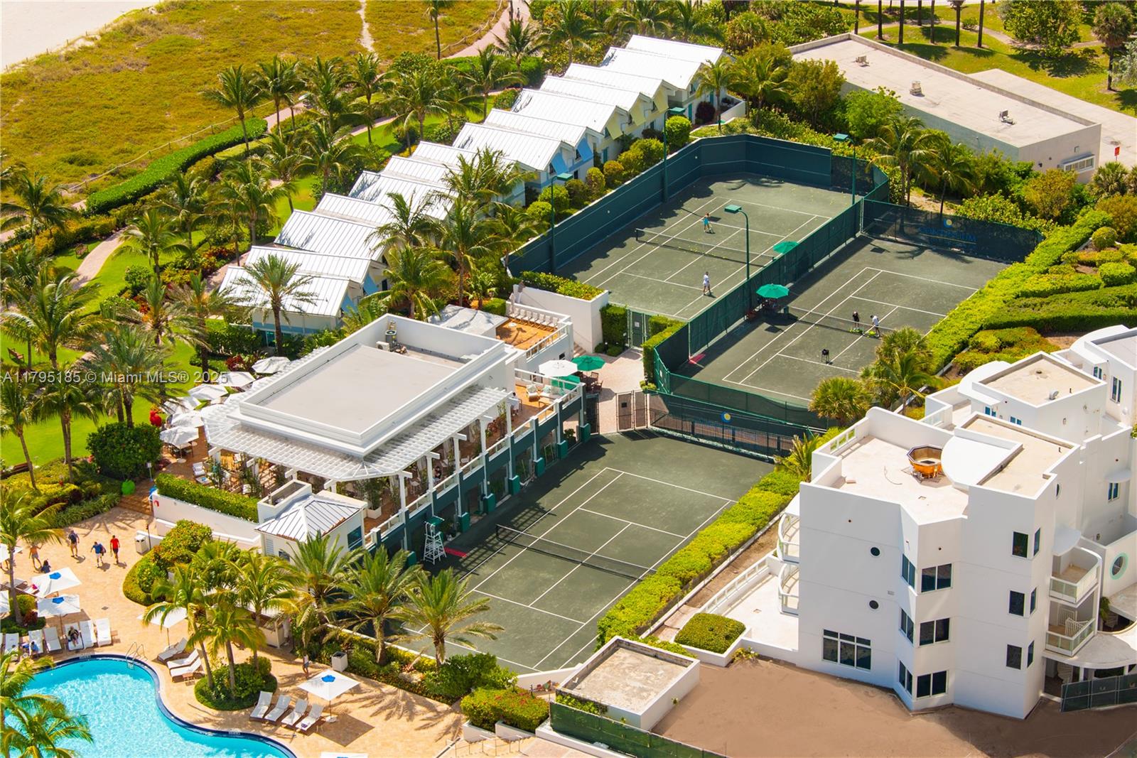 CONTINUUM ON SOUTH BEACH - Residential