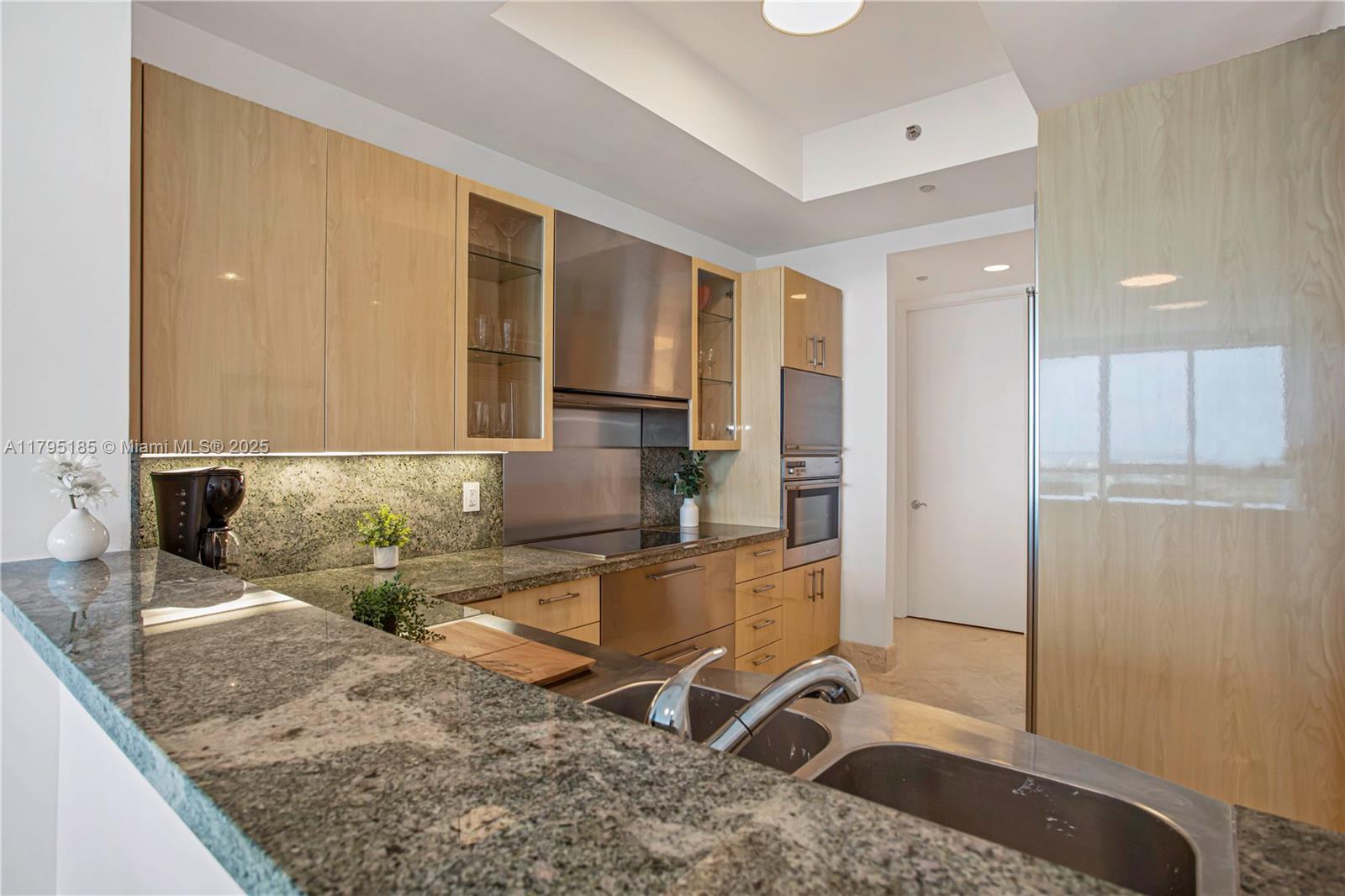 100 S Pointe Dr 1803