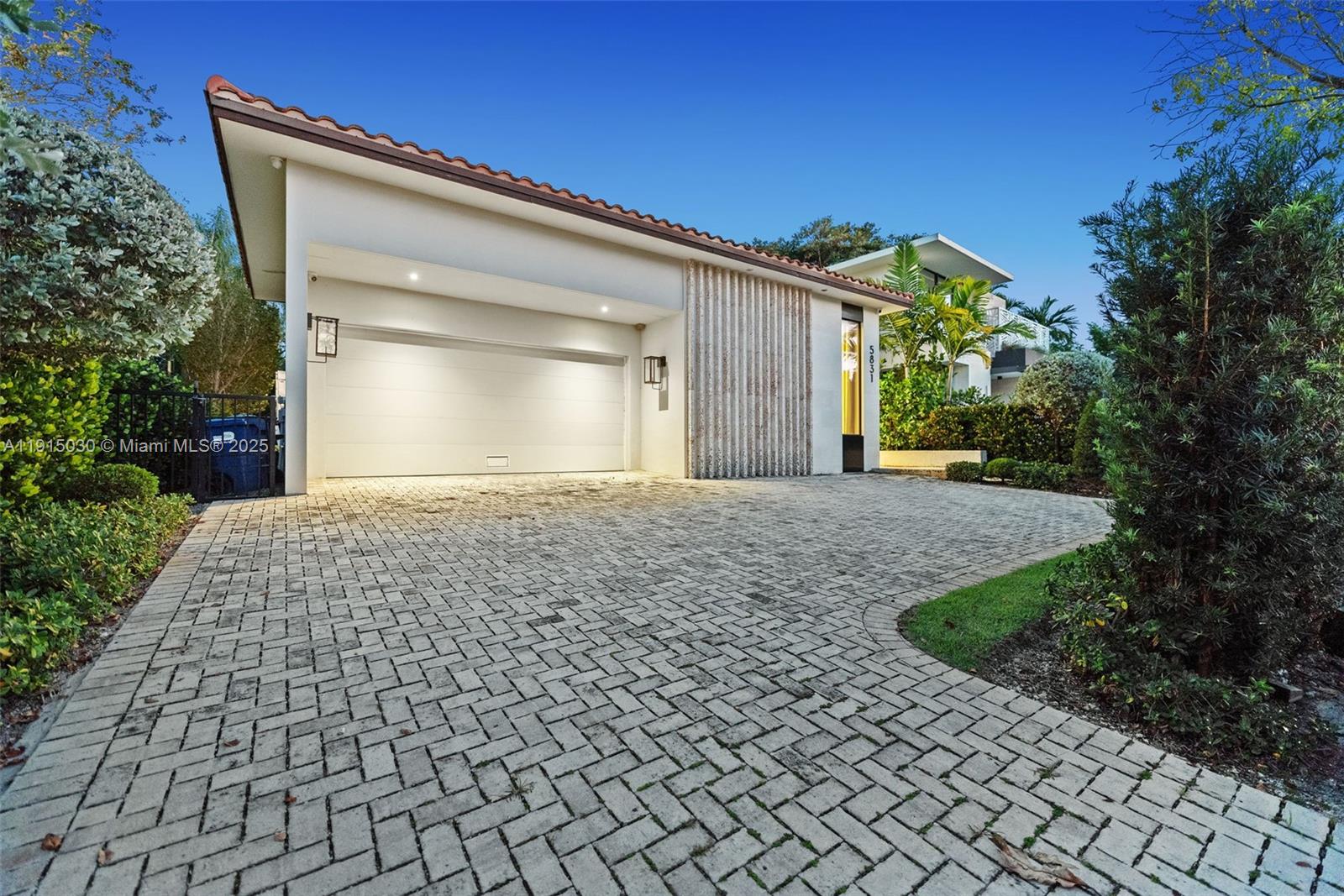 LA GORCE GOLF SUB - Residential