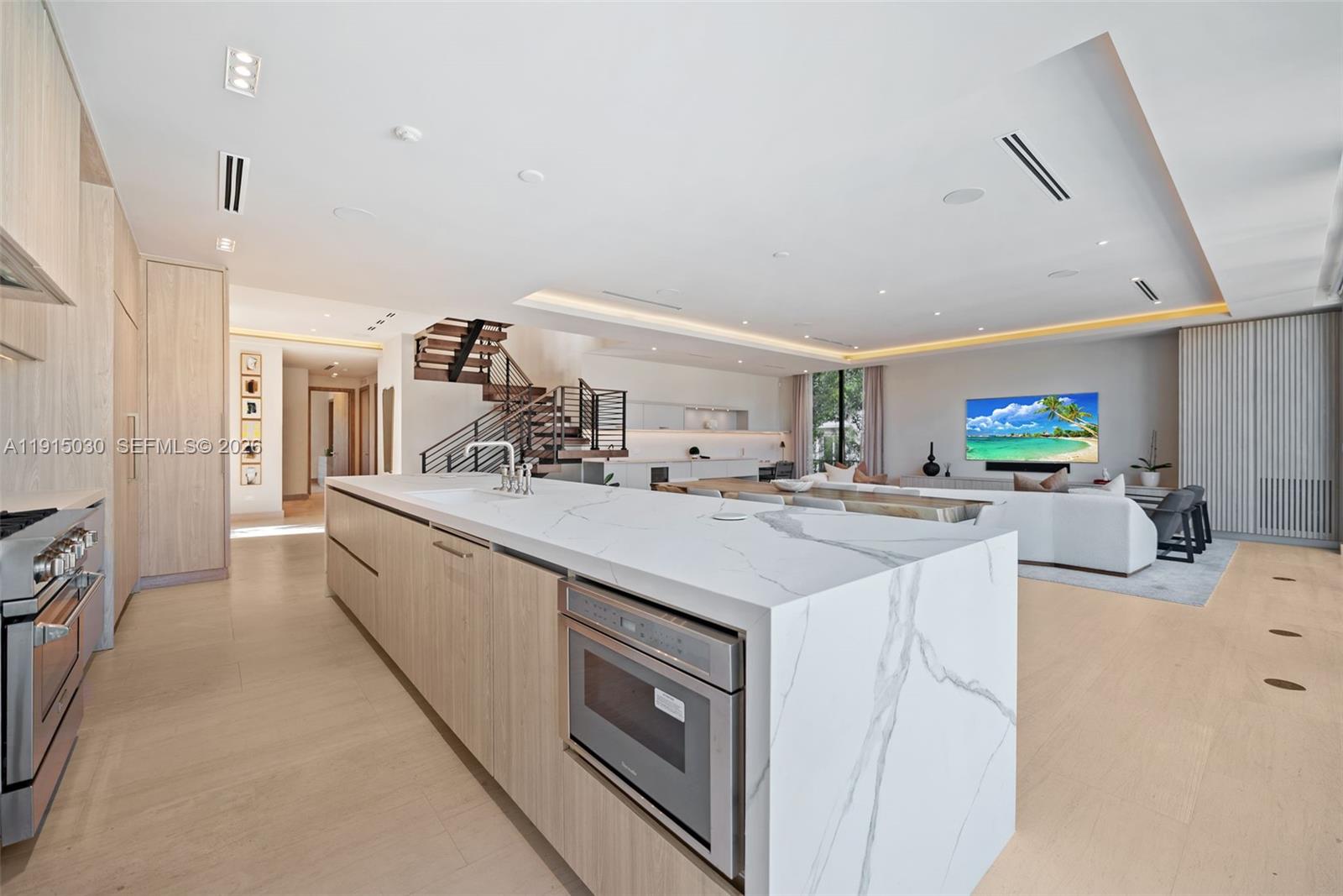 LA GORCE GOLF SUB - Residential