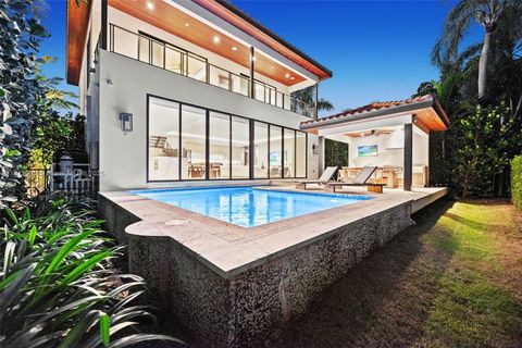 5831 Alton Rd Miami Beach FL 33140