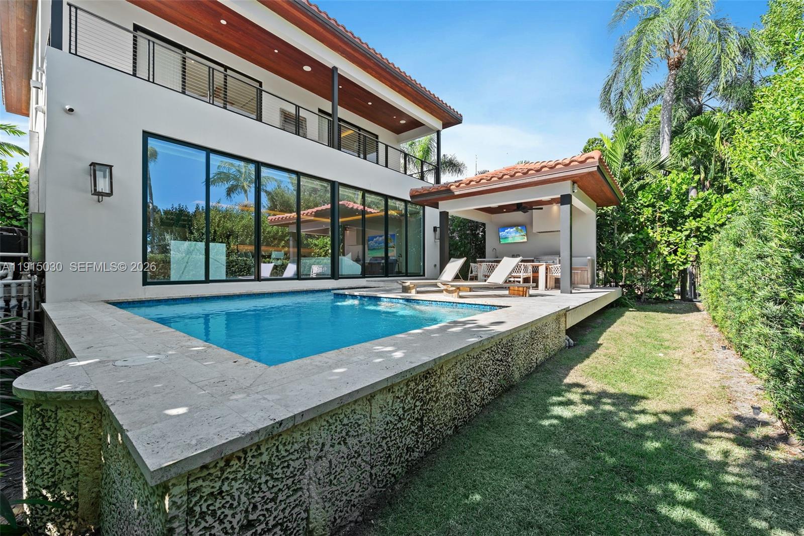 LA GORCE GOLF SUB - Residential