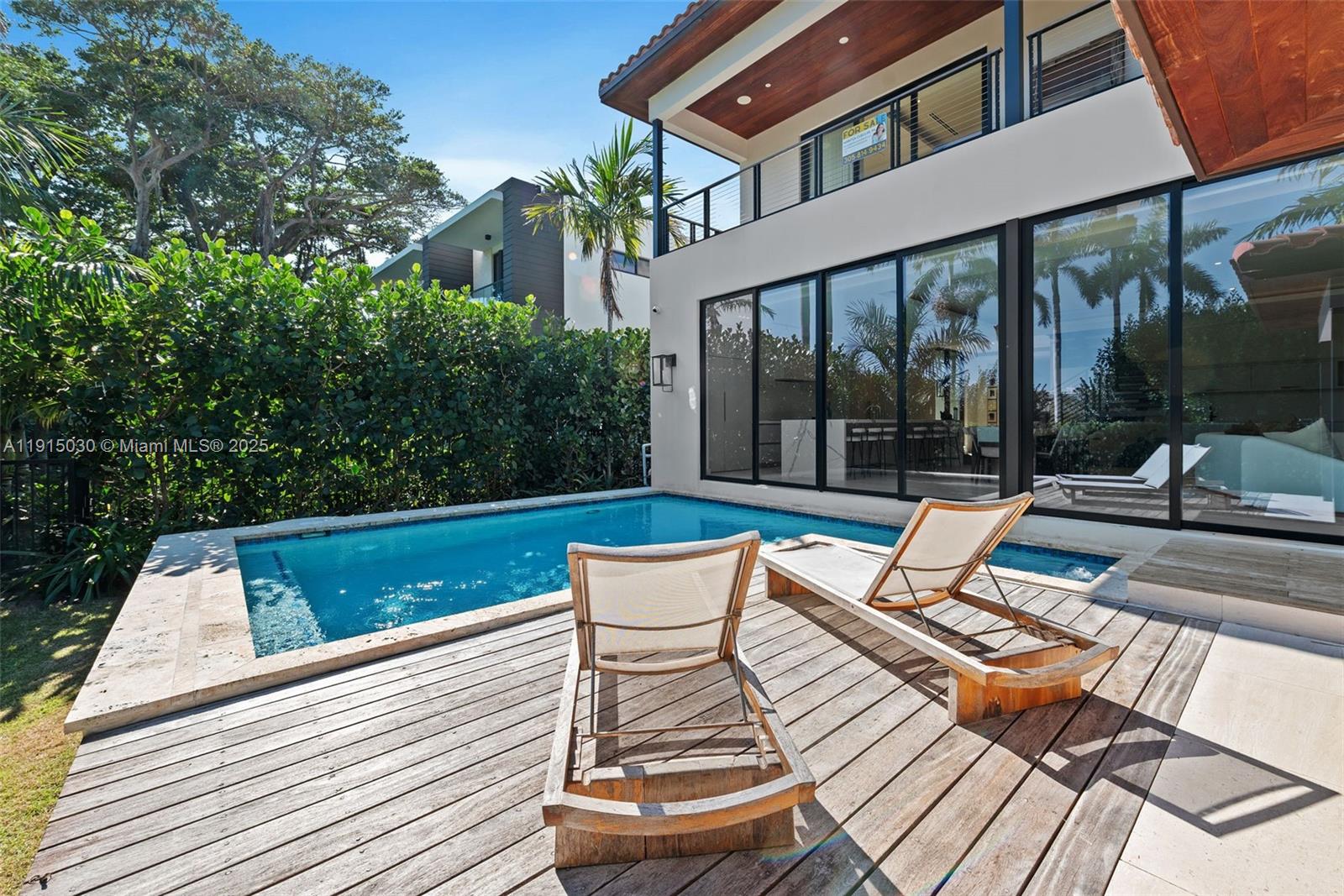 LA GORCE GOLF SUB - Residential