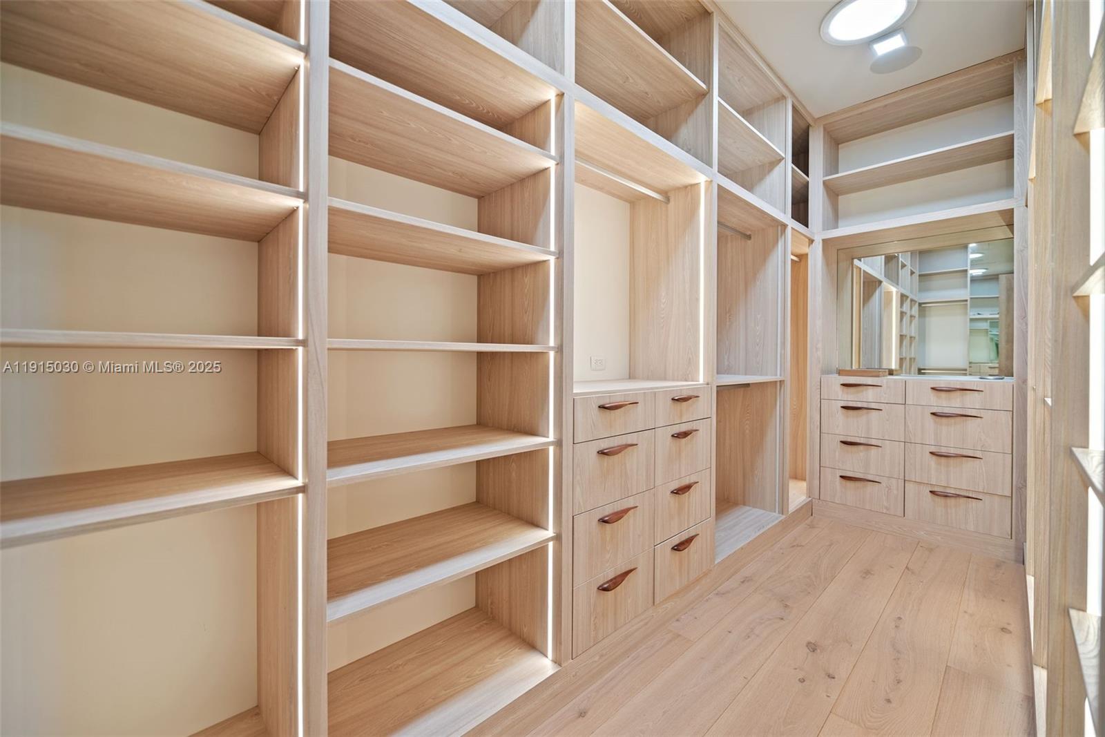 LA GORCE GOLF SUB - Residential