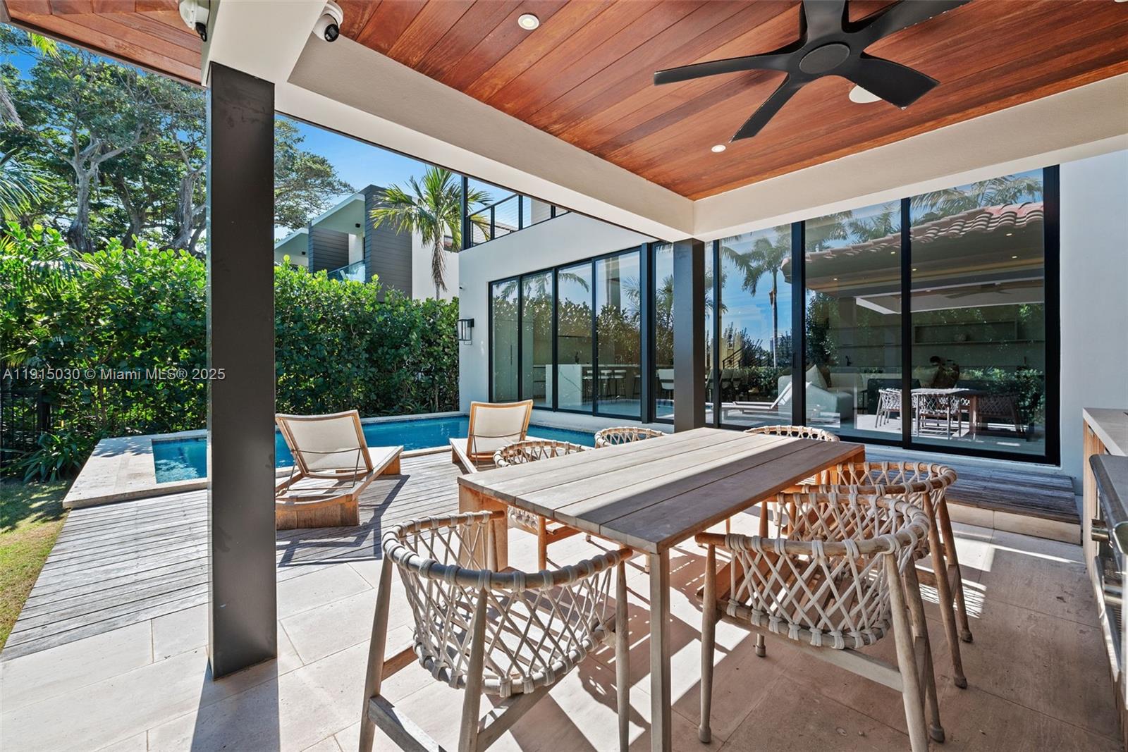 LA GORCE GOLF SUB - Residential