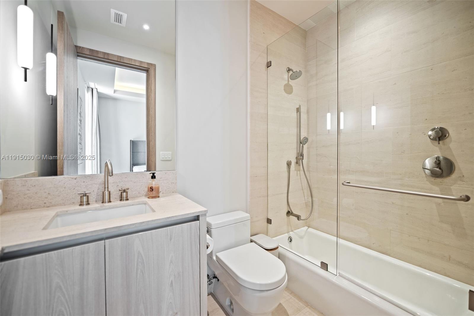 LA GORCE GOLF SUB - Residential