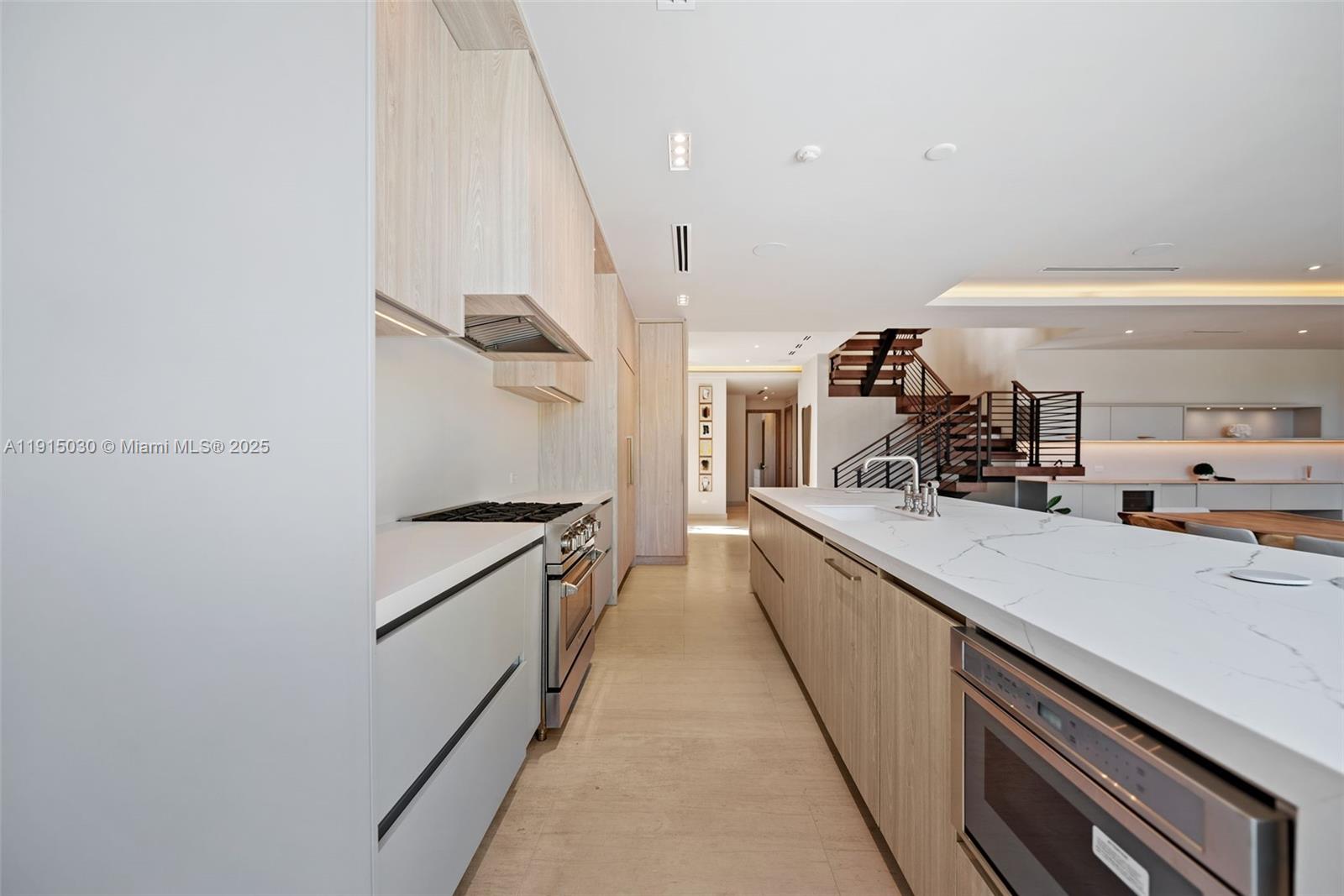 LA GORCE GOLF SUB - Residential