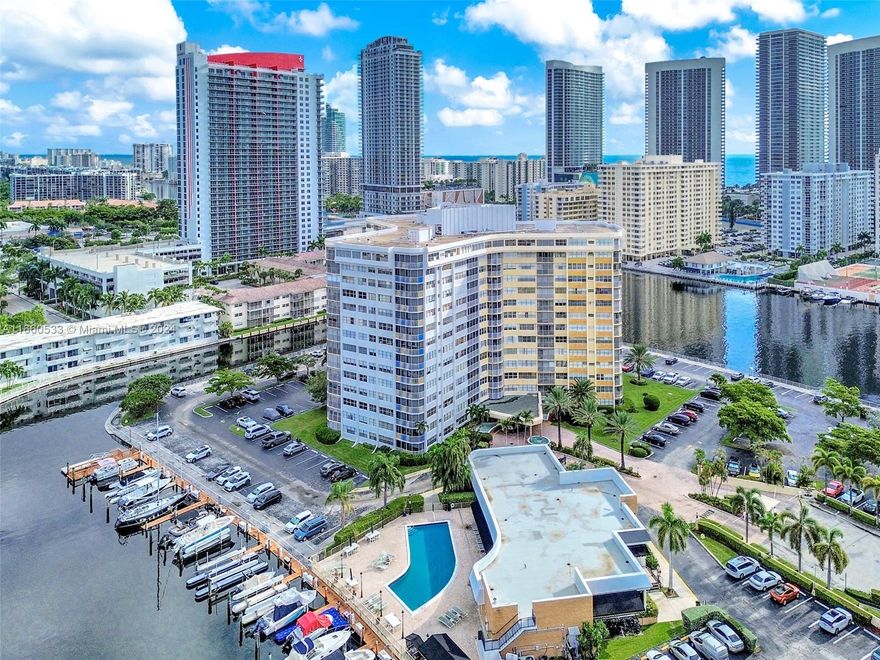 MOTIVATED SELLER!!! Beautiful large unit located on the Intracoastal. Very spacious living/dining room filled with natural light. Full bathroom with tub/shower combination as well as a half bathroom for guests. Spacious Bedroom has walk-in closet with custom shelving. Building has a newer roof and is currently undergoing concrete restoration and new paint. Building has dock rentals but currently has a waiting period. Internet and Cable included in HOA.  Wont last, call for showing today.