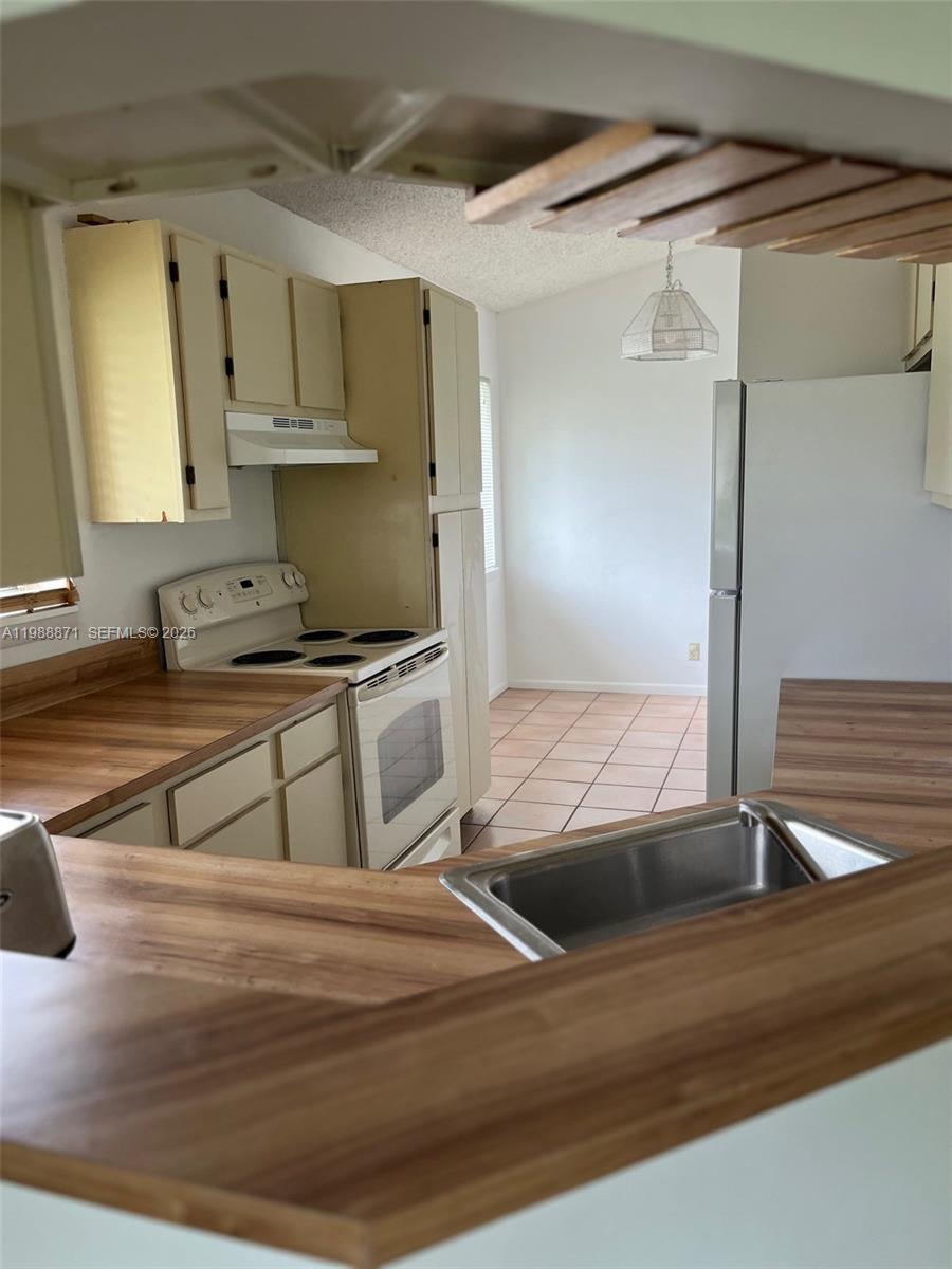 CHASEWOOD OF JUPITER - Residential Lease