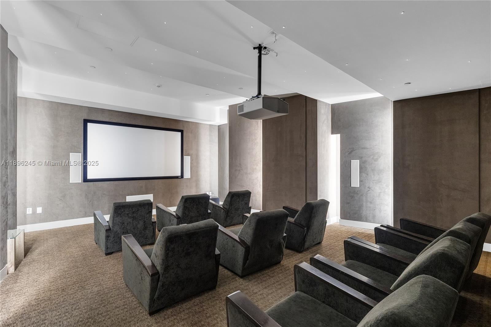 DIPLOMAT OCEANFRONT RESID - Residential
