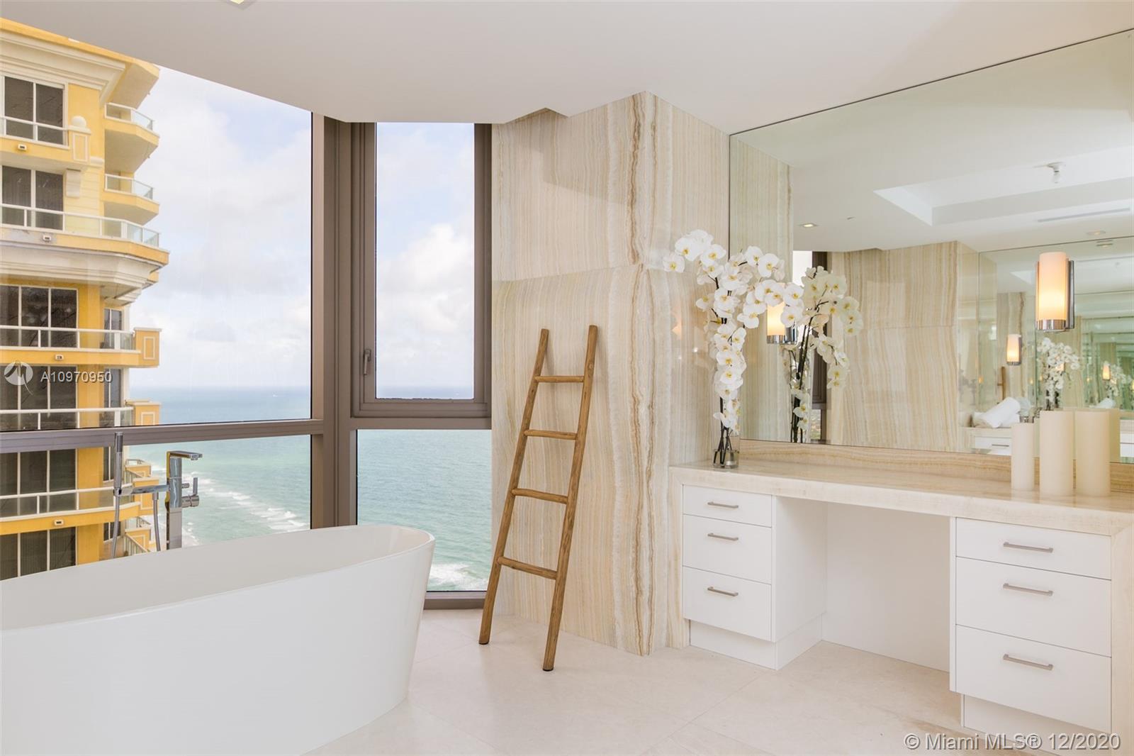 Mansions at Acqualina - Residential