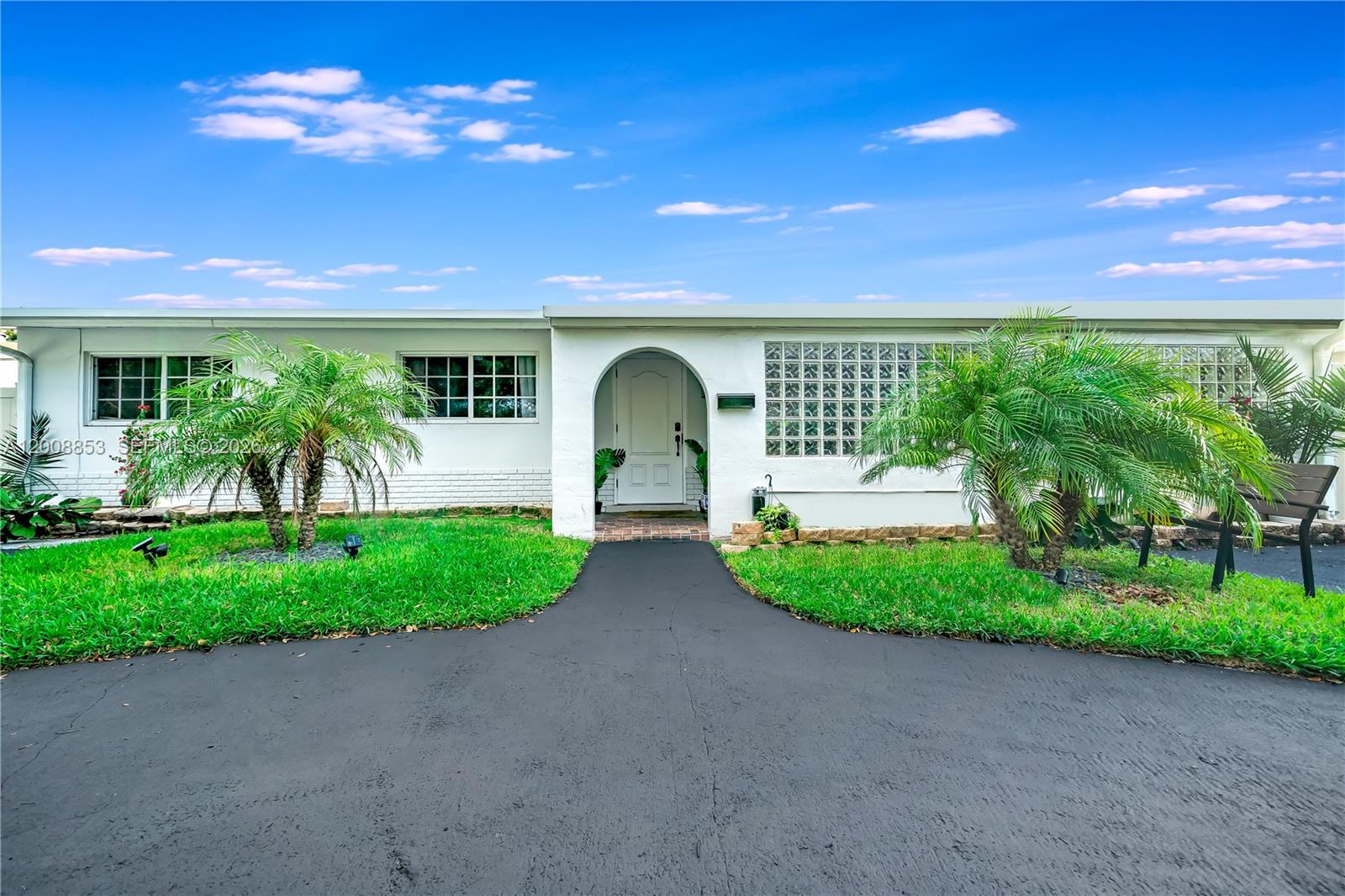 IMPERIAL POINT 2 SEC - Residential