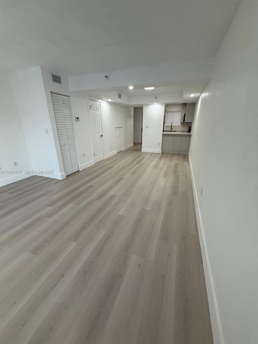 VILLA VERANDA CONDO - Residential Lease